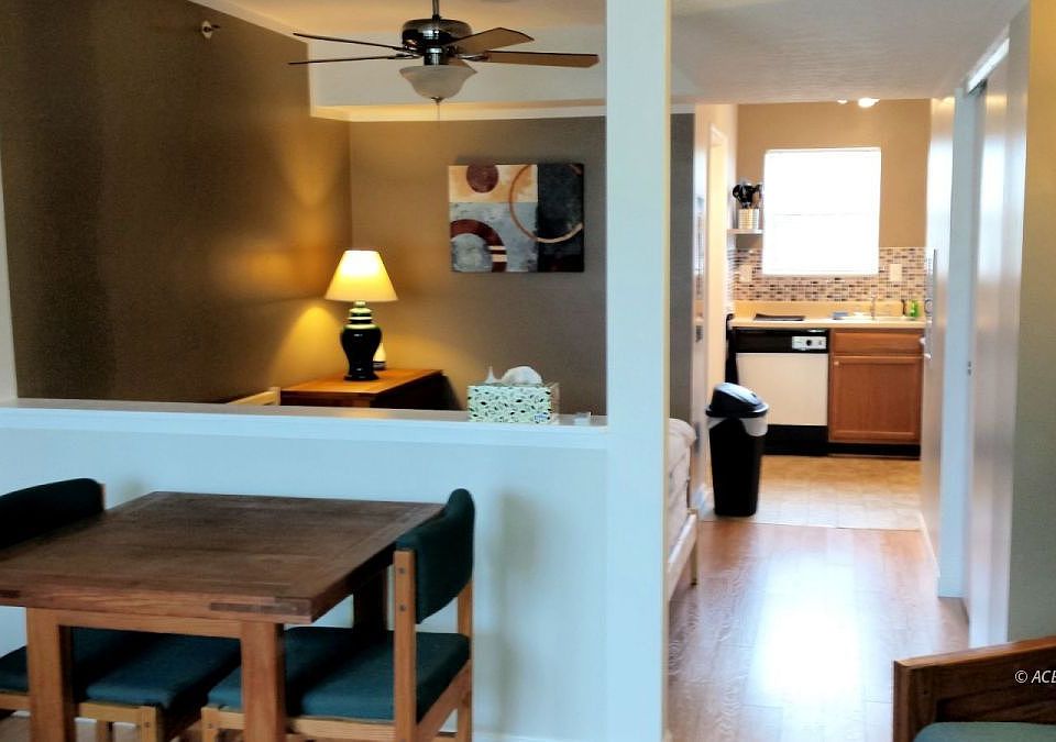 1st image of 15 S Shafer St APT 1906
