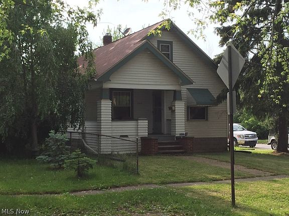 2nd image of 142 N Longford Ave