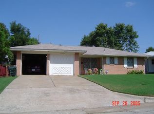 1105 W Woodcrest Dr, Midwest City, OK 73110