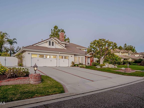 5th image of 637 Bluegrass St