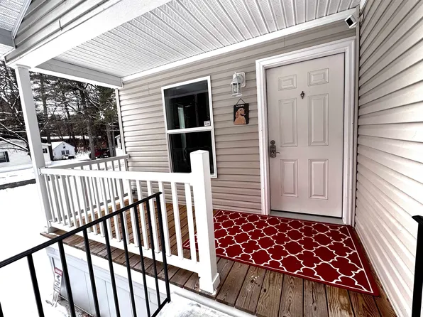 30 Evergreen Lane, Hopkinton, NH 03229