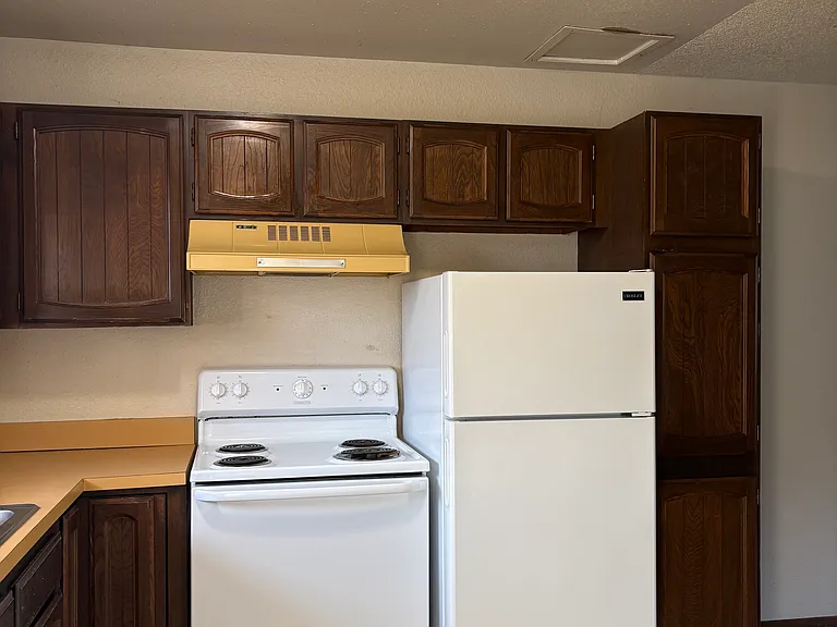 830 D St #2 — Photo 3
