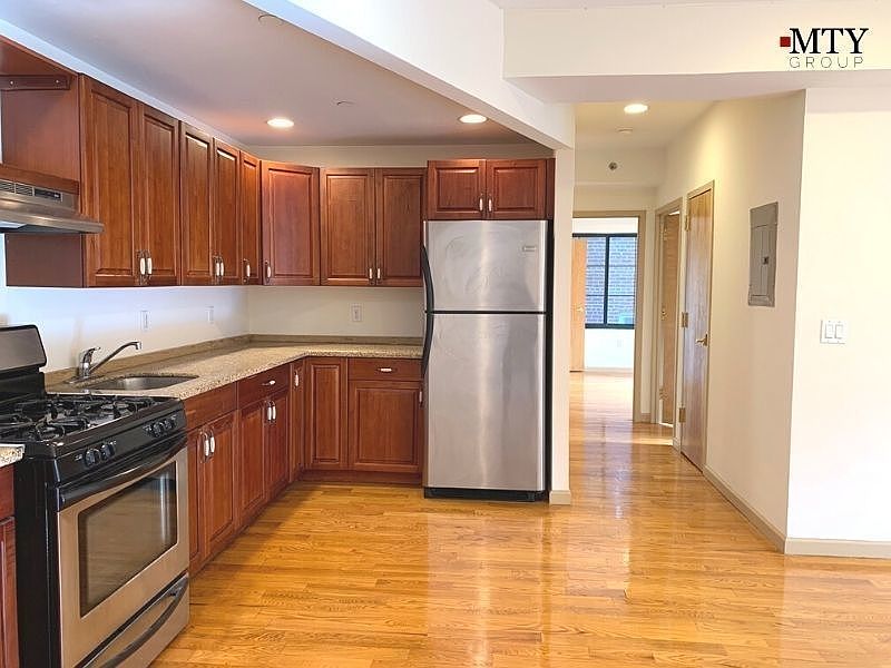 1st image of 58-28 44th Ave #4C