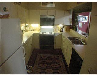 4th image of 1040 Chartres St #D3