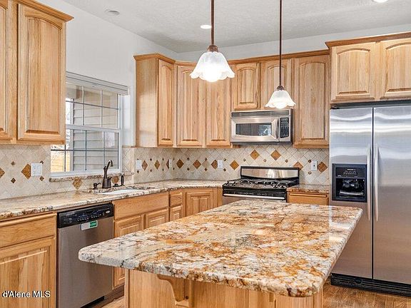 4th image of 5137 E Shoreline Dr