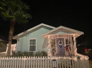 945 8th St N, Saint Petersburg, FL 33701
