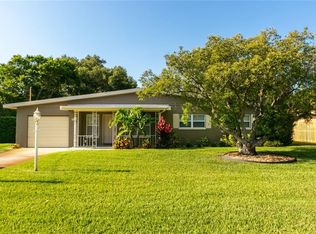 2669 Renatta Dr, Belleair Bluffs, FL 33770