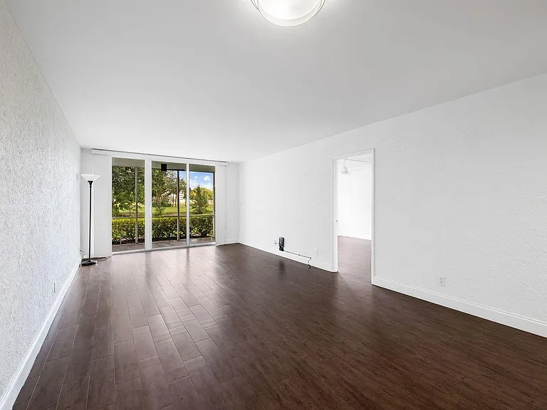 2851 S Palm Aire Dr #107 — Photo 27