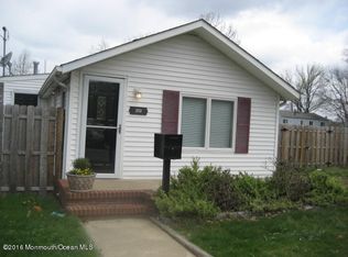 252 Raritan Blvd, Keyport, NJ 07735