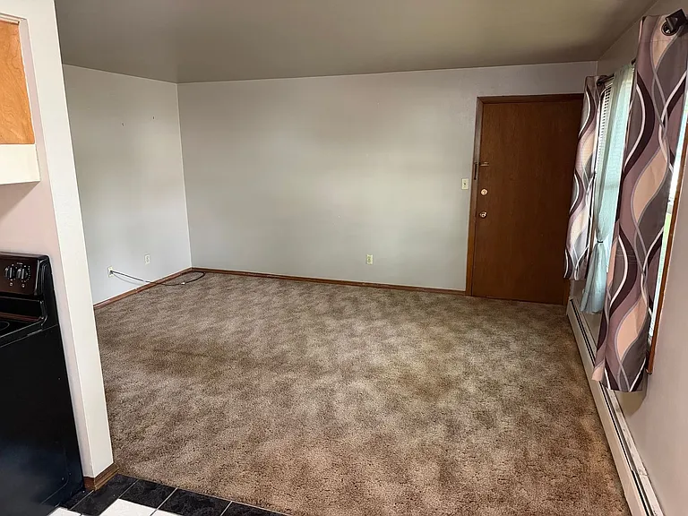 1730 Harold St — Photo 14