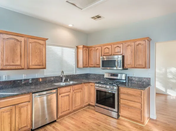 992 Leadville Meadows Dr, Henderson, NV 89052