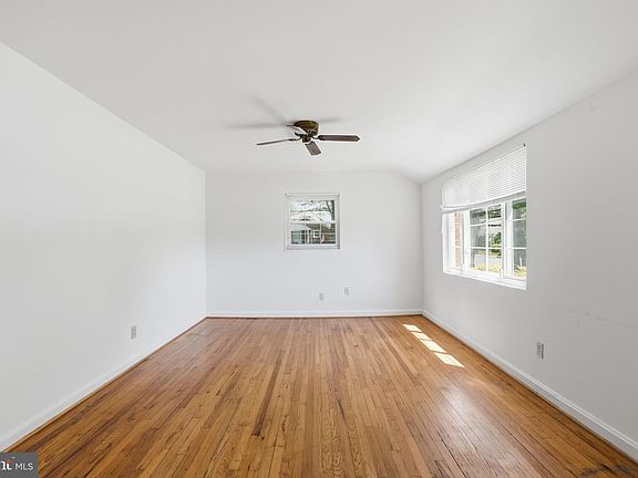 3rd image of 2911 Weisman Rd