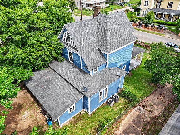 2nd image of 314 W Church St
