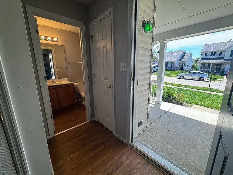4941 Hurstborough Ct — Photo 2