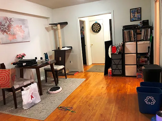 Rented by Prime Realty | media 8