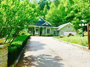 485 Maclor Forest Cir, FRANKLIN, NC 28734