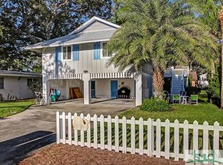 911 2nd Ave, Tybee Island, GA 31328