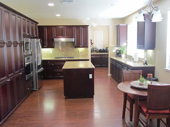 4th image of 1729 Sorenson Dr