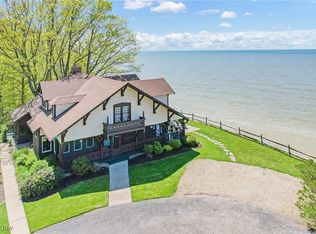 27600 N Wind Dr, Euclid, OH 44132