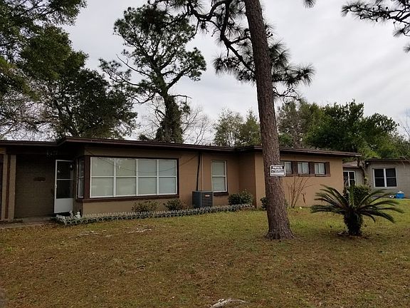 2nd image of 4406 Chantilly Way