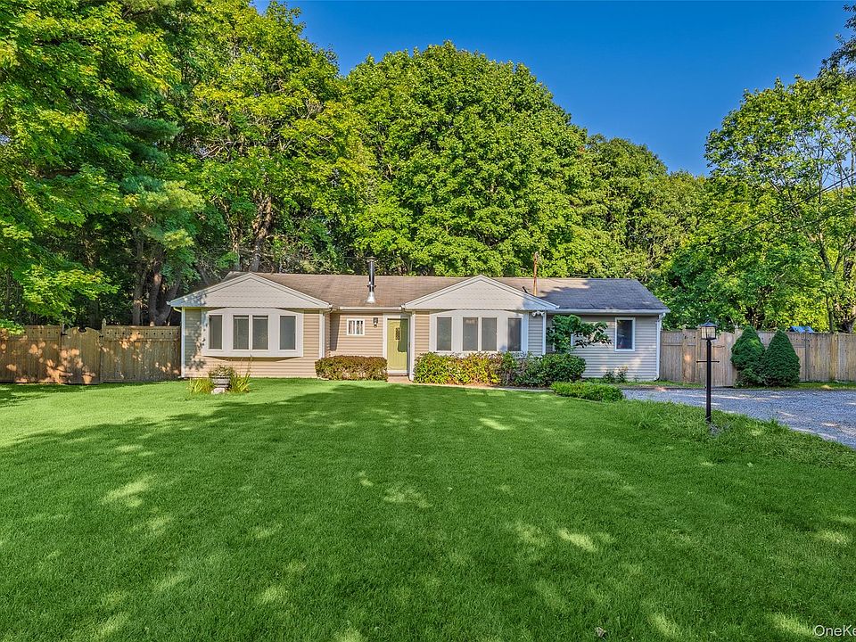 1st image of 797 Waverly Avenue