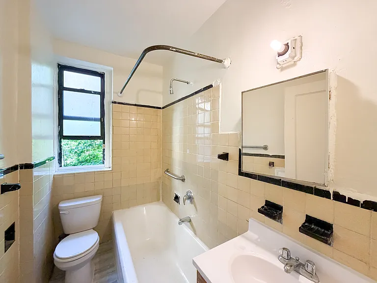 275 Fort Washington Ave #3E — Photo 6