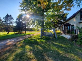 6876 Sauk Trail Rd, Cedar Grove, WI 53013