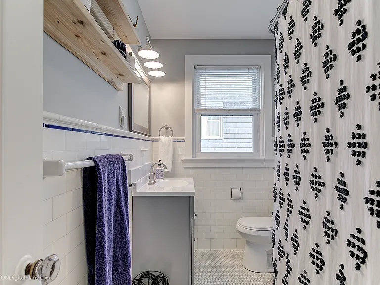 102 Colonial Rd #2 — Photo 18