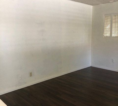 3rd image of 6563 Oak Ave