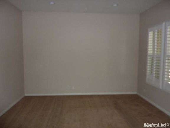 4th image of 1004 Cypress Run Dr