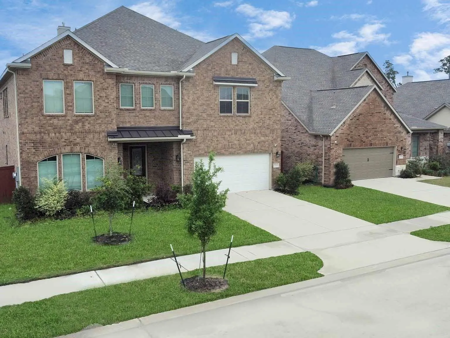5 bed, 3.5 bath, 3893 sqft, $3,400 — Photo 3