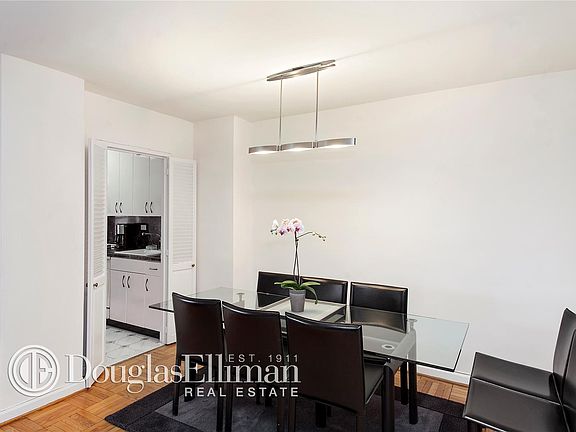 4th image of 70 E 10th St APT 14D