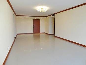 4th image of 230 Sunny Isles Blvd