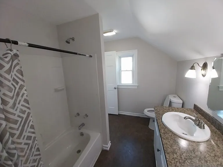 18 Magnolia Ave — Photo 6
