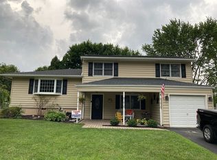 17 Collingswood Pl, Flanders, NJ 07836