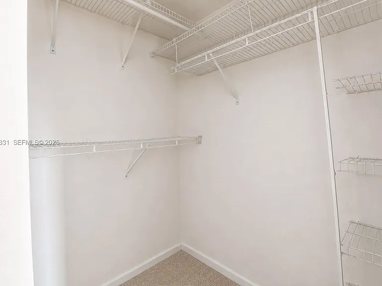 2518 SE 20th Pl #203-B — Photo 17