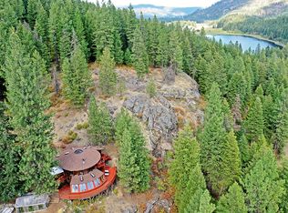 4057 Jewel Lake Rd, Sagle, ID 83860