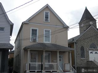 187 Gordon St, Perth Amboy, NJ 08861