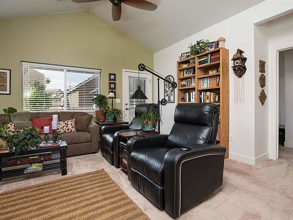4th image of 980 Peach Blossom Way