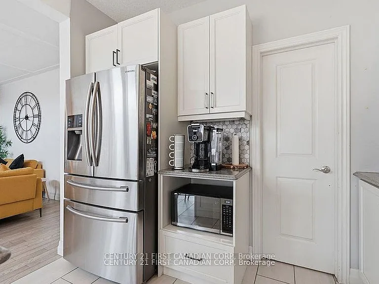 464 Jessica Way — Photo 19