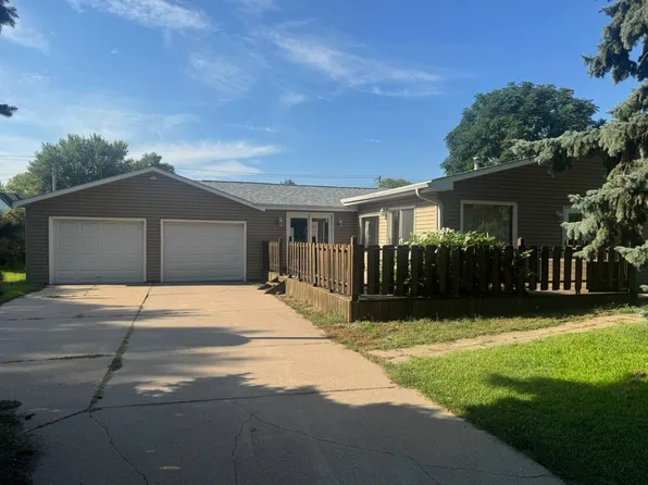 1020 15th St, Central City, NE 68826