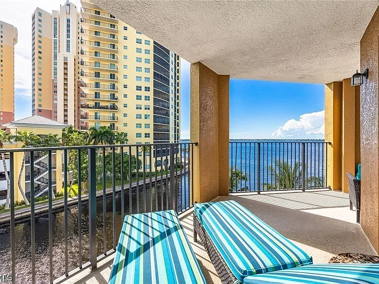 2825 Palm Beach Blvd #401 — Photo 39