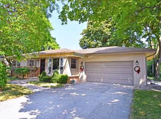 8980 N Port Washington Rd, Bayside, WI 53217
