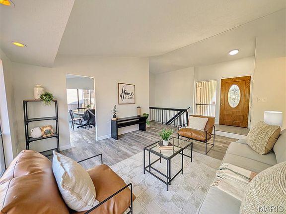 4th image of 5349 Trailoaks Dr