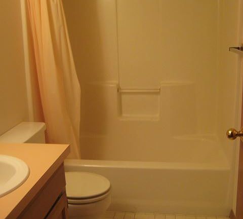4th image of 11011 36th Ave NE