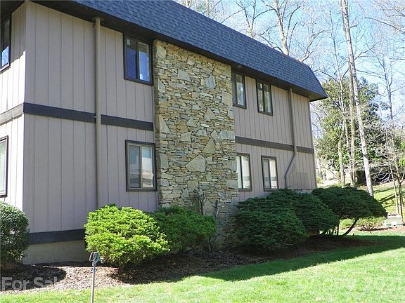 4th image of 19 Lake Dr APT E8
