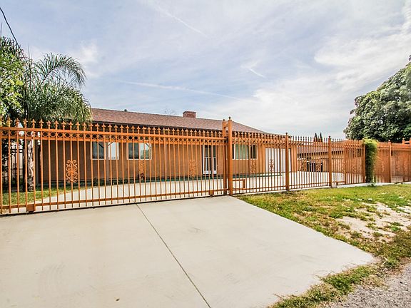 5th image of 7734 Varna Ave