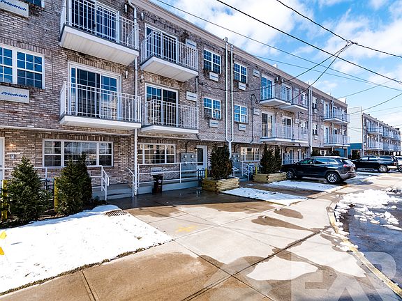 4th image of 329 Beach 65th St Unit 1