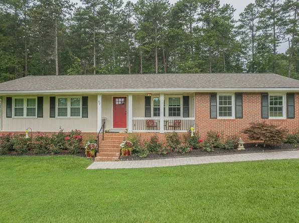 97 S Cedar Fork Rd, Toccoa, GA 30577