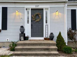 237 Chestnut Hill Rd, Killingworth, CT 06419